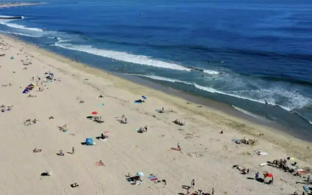 Newport Channel Inn - Near Huntington State Beach