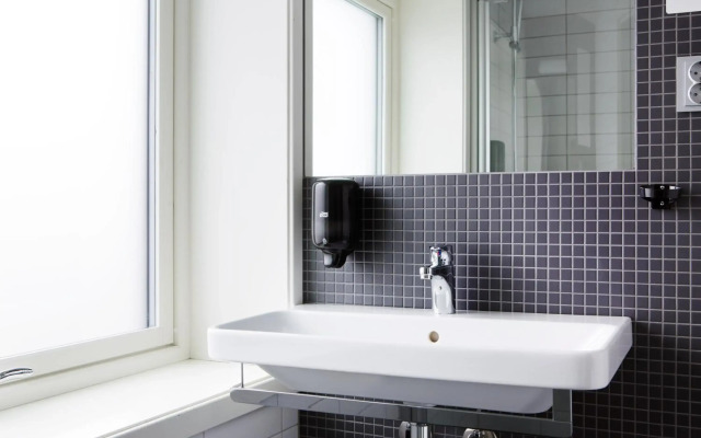 Comfort Hotel Victoria Floro, Markegata 43, 6900, Norway