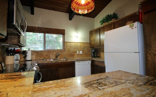 Mammoth S #230 4 Bedroom Condo