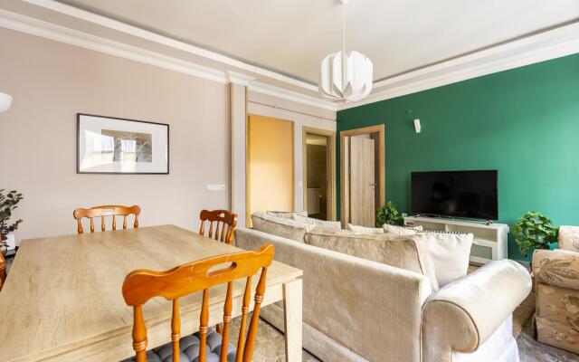 Missafir Modern and Central Flat in Nisantasi