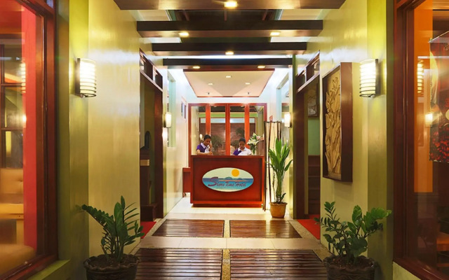 Shore Time Hotel
