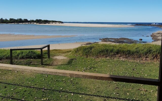 Dolphins Point Tourist Park