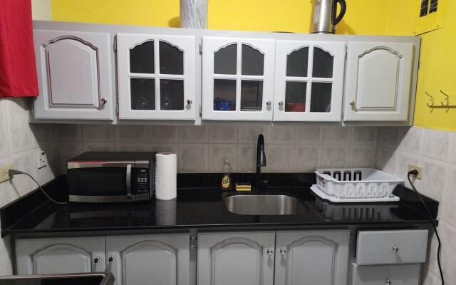 Gated Studio By The Pavillian Mall Near US Embassy Liguanea Kingston