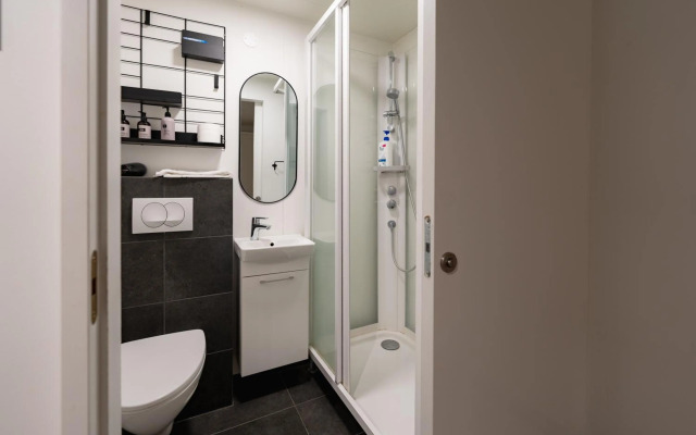 Central and cosy studio apartment with free parking