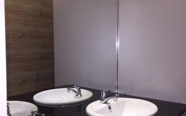 Da Lach Foodie Hostel