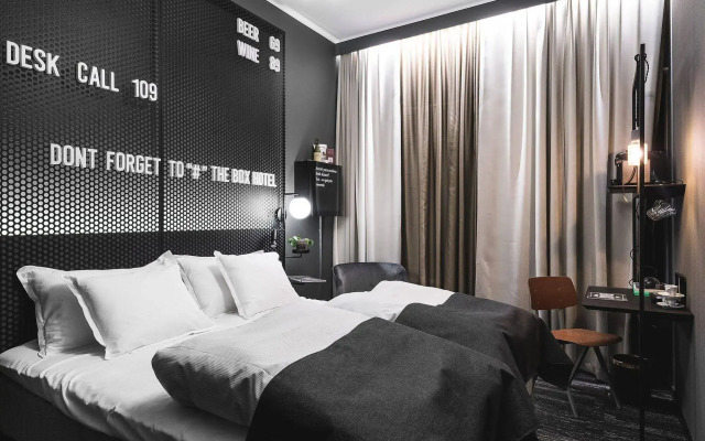 Quality Hotel The Box