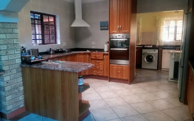 Zulani Guest House