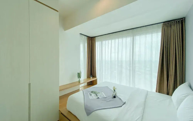 Comfort And Spacious 2Br Grand Kamala Lagoon Apartment