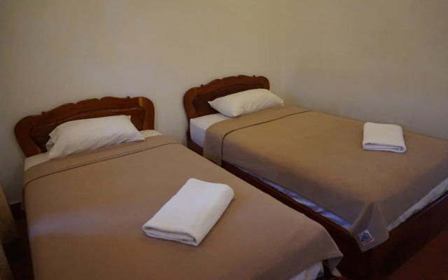 Sene Huaphanh Guest House