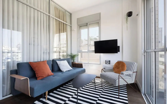 Bauhaus Boutique by TLV2rent