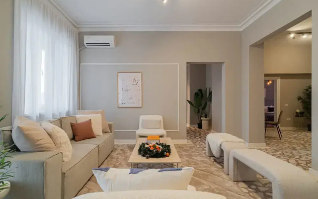Loggia Luxe 5BR Living in Universitatii Area