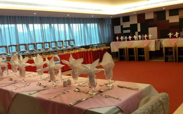 Al Jazira Club Hotel