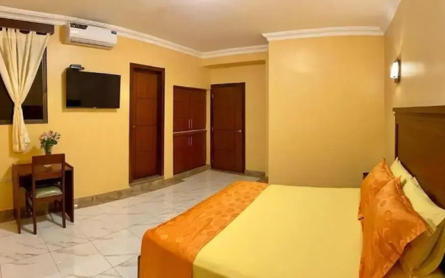 Hostal California Inn