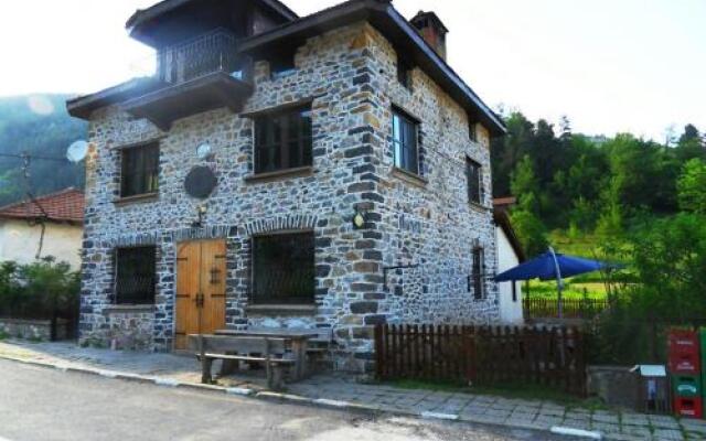 Guest House The Jolly House