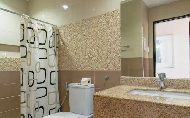 Main Hotel & Suites