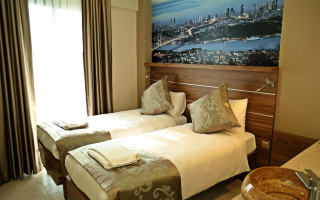 The Pera Hotel