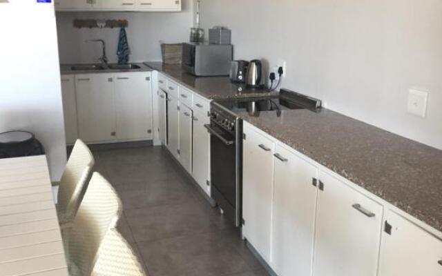 Lazy Days Apartments - Lambert's Bay