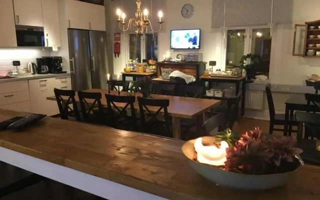 Järnvägshotellet B & B