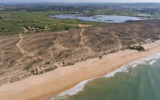 Beach Front View Armacao de Pera Flat