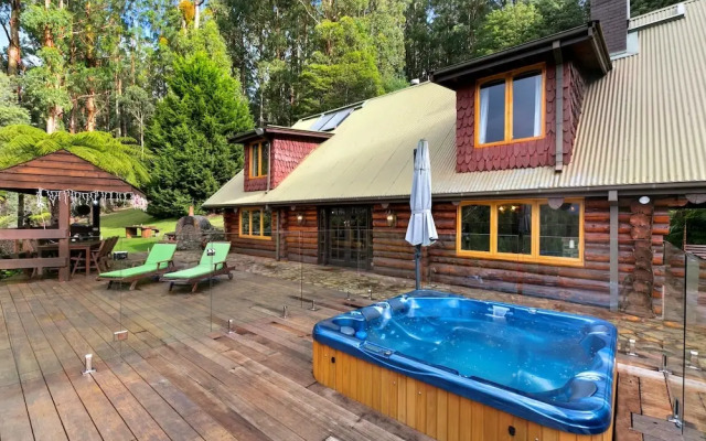 Eagles Nest Luxury Mountain Retreat