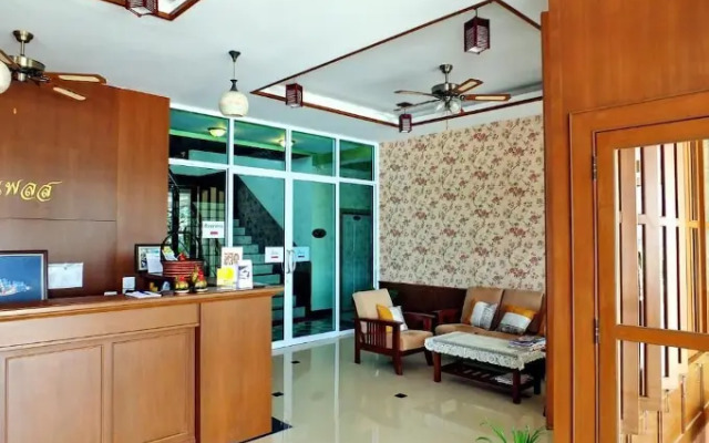 Karnmanee Place Hotel