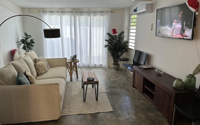 Stylish 3-bed House in Brakkeput Meimei