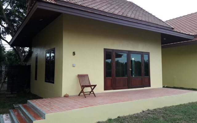 Tharnrarin Villa Suphan Buri