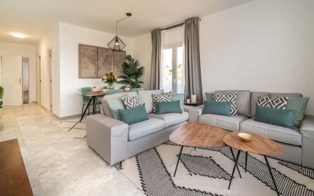 Whispering Palms Apartment