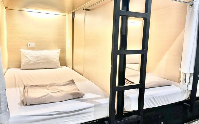 ORA Hostel Bangkok