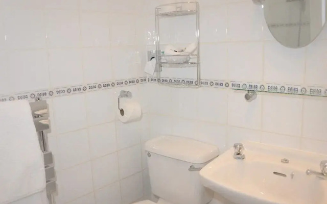 Pinewood Guest House