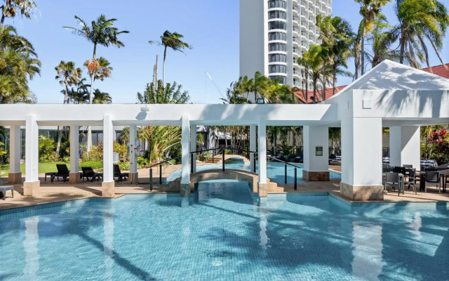 Crowne Plaza Surfers Paradise by IHG