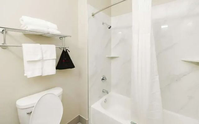 SureStay Studio by Best Western Conroe Downtown