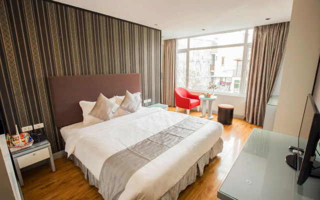Riverside Boutique Hotel