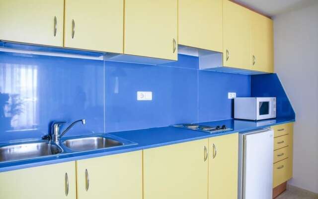 Apartamento climatizado cerca del mar