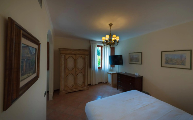 Villa Scacciapensieri Boutique Hotel