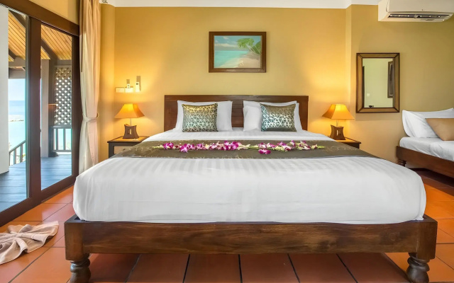 Beyond The Blue Horizon Villa Resort