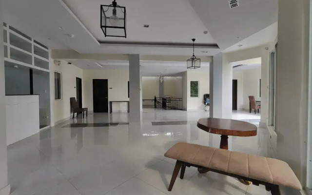 Elicon Suites