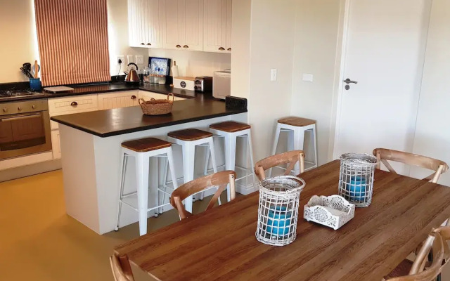 107 Ellefsen Golf Suites