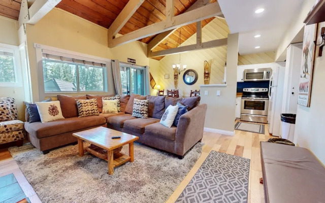 Bigwood #30 2 Bedroom Condo