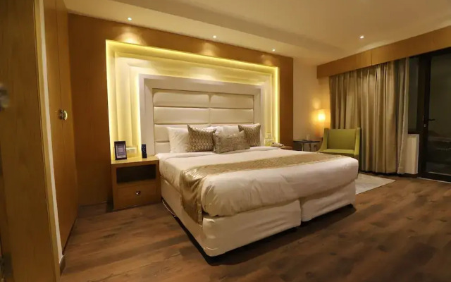 The Pristine Hotel Kanpur