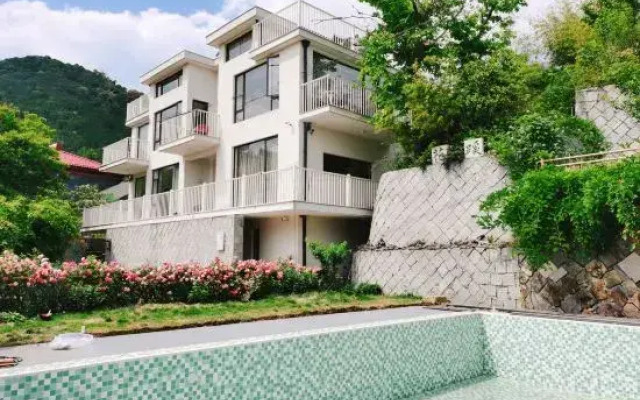 Moganshan  Flower path Homestay