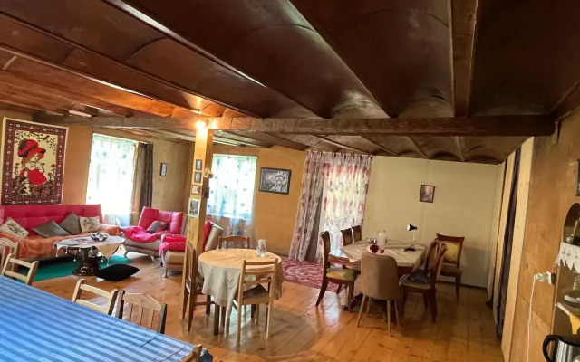 Guesthouse Tanano