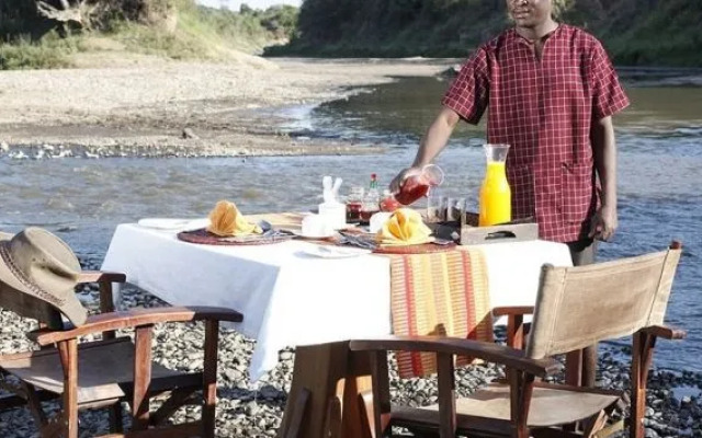 Mara Ngenche Safari Camp