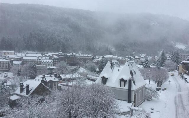 Appartement Mont-Dore, 3 pièces, 5 personnes - FR-1-415-60