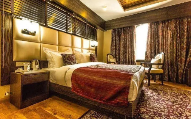 Pride Inn Hotel