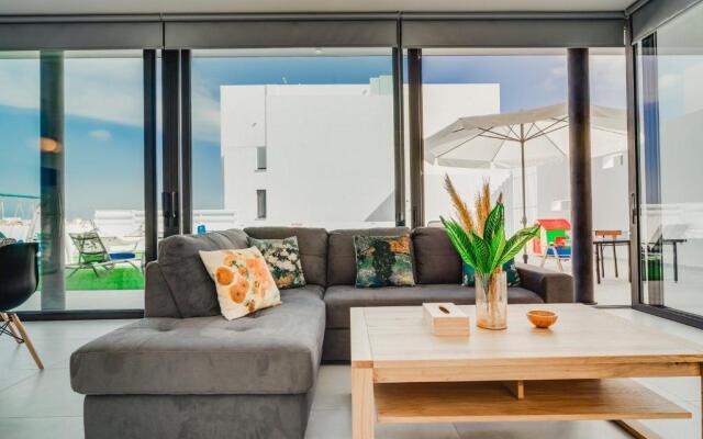 SunnyVillas 4BR New Villa Private Pool in Pernera
