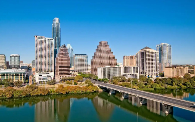 Rosedale House by RedAwning