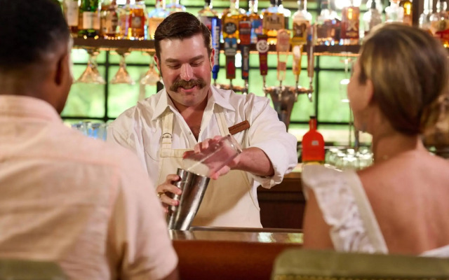 Hotel Drover, Autograph Collection