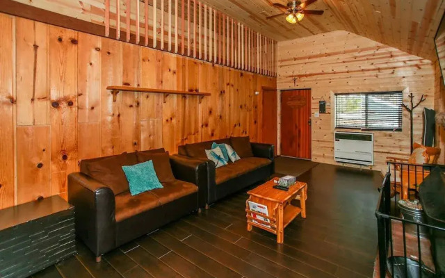 Woodpecker Cabin