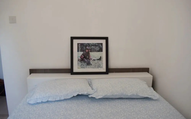 2 Bedroom City Home in Oval